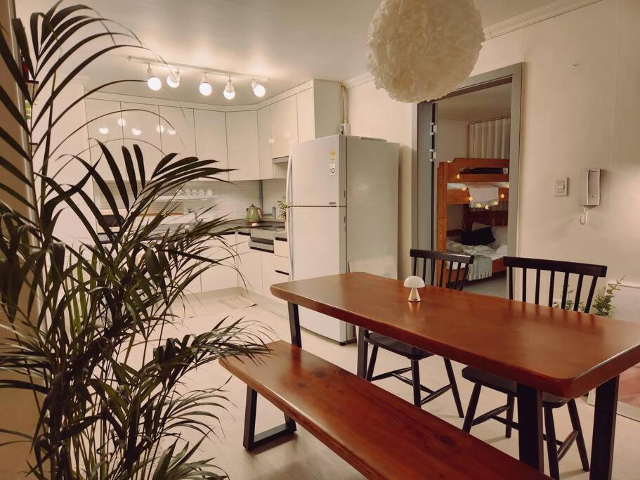 4beds 6 People House 5min Mapo St Family Trip Apartment