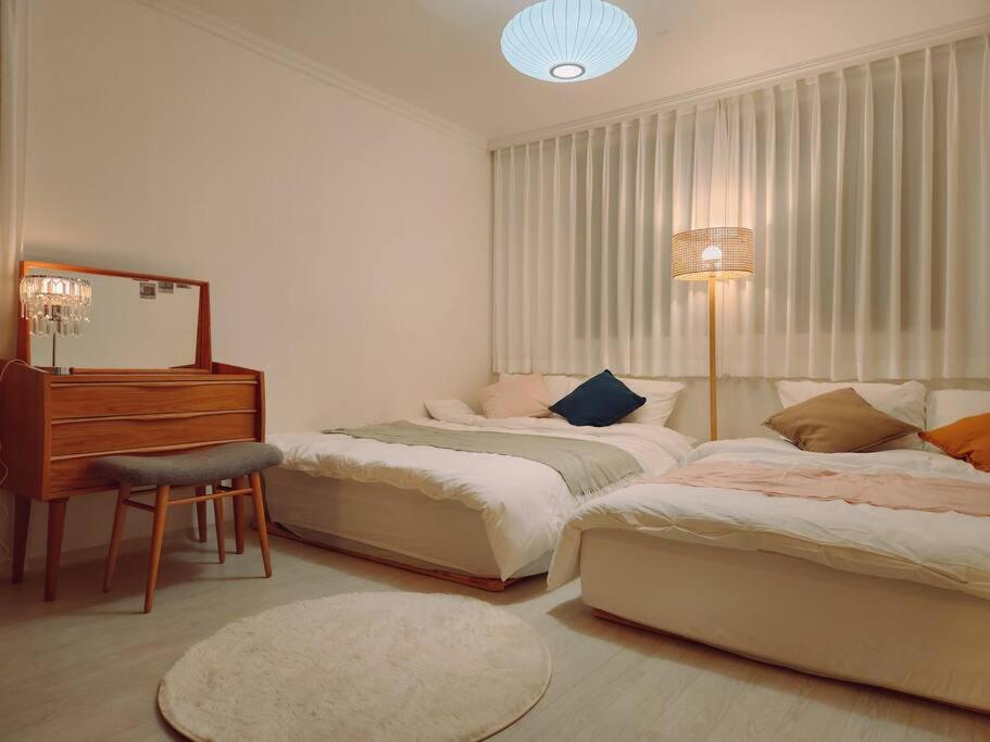 4beds 6 People House 5min Mapo St Family Trip Apartment Seoul