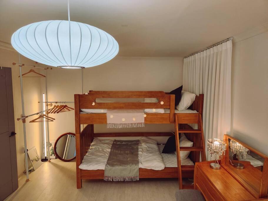 Pangsapuri 4beds 6 People House 5min Mapo St Family Trip Seoul